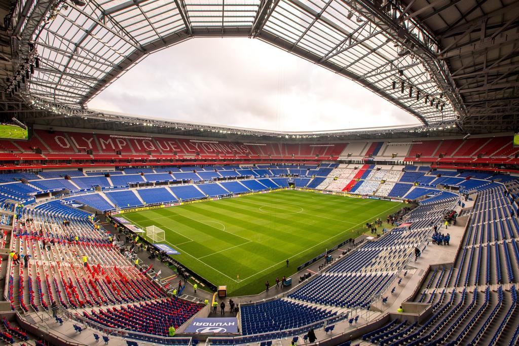 B&B Hotel Lyon Grand Stade Meyzieu Exterior foto