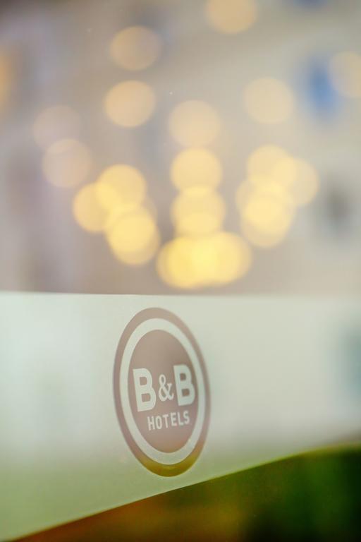 B&B Hotel Lyon Grand Stade Meyzieu Exterior foto